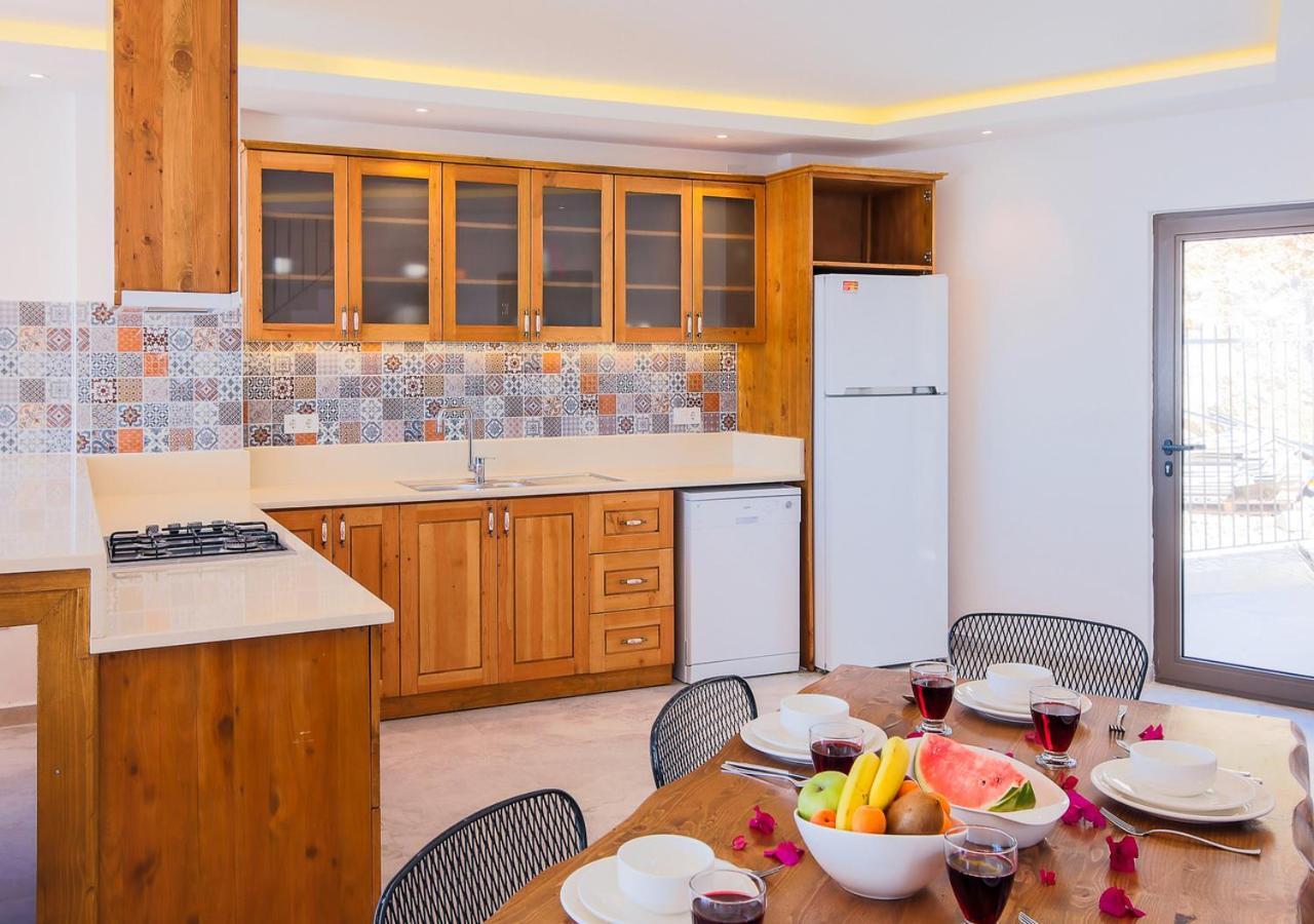Villa 5 Sleeps 6 Isolated Pool See And Montain View-Villa Kartal Yuvasi Uzumlu  Exterior foto