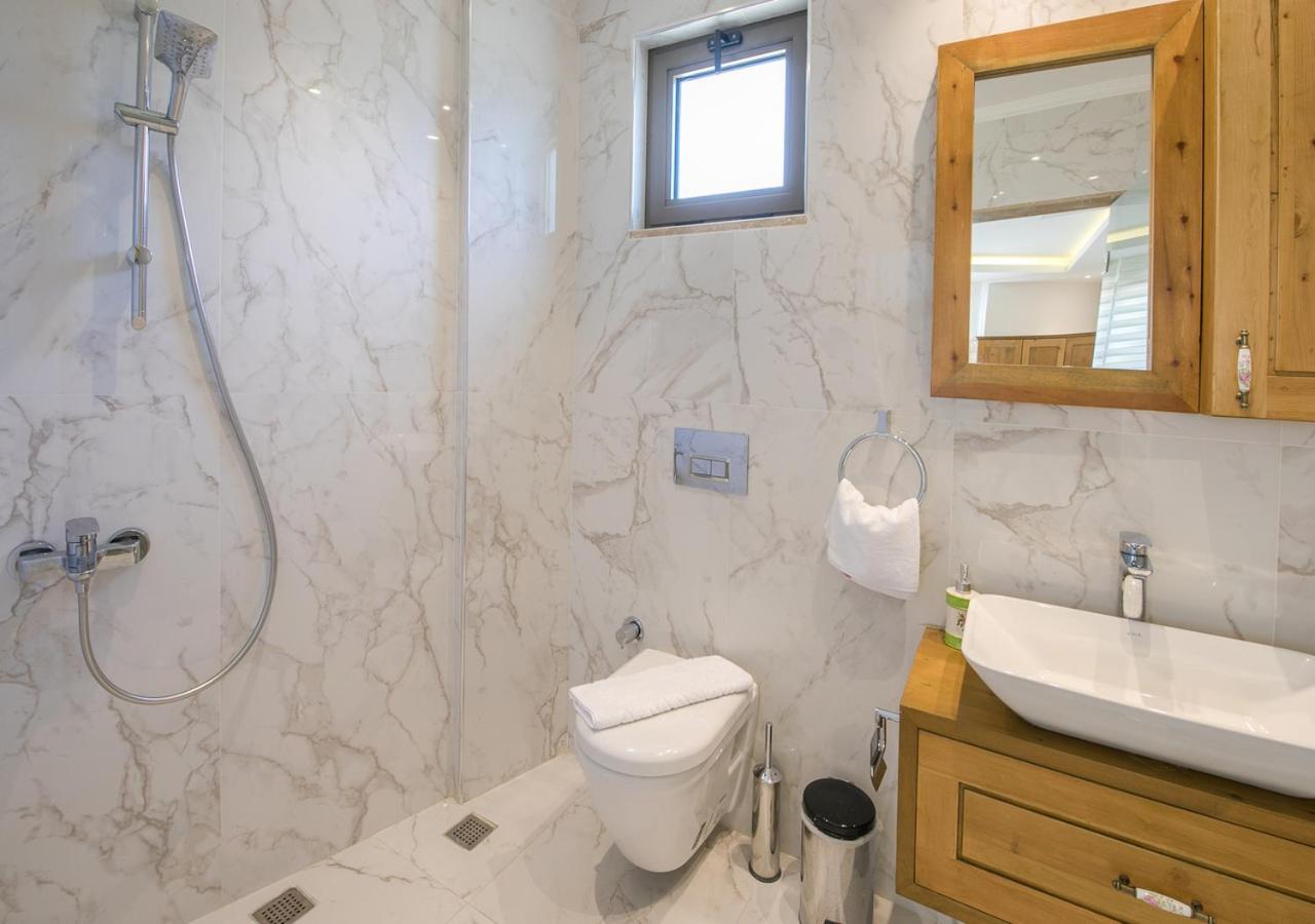 Villa 5 Sleeps 6 Isolated Pool See And Montain View-Villa Kartal Yuvasi Uzumlu  Exterior foto